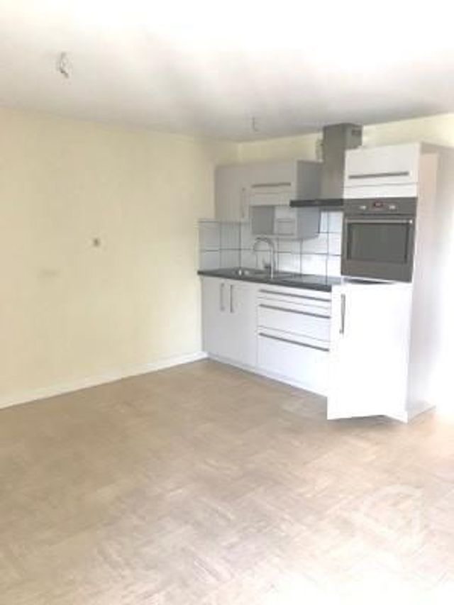 Appartement F3 à louer - 3 pièces - 80.0 m2 - VERDUN - 55 - LORRAINE - Century 21 L'Immobilière Saint Paul