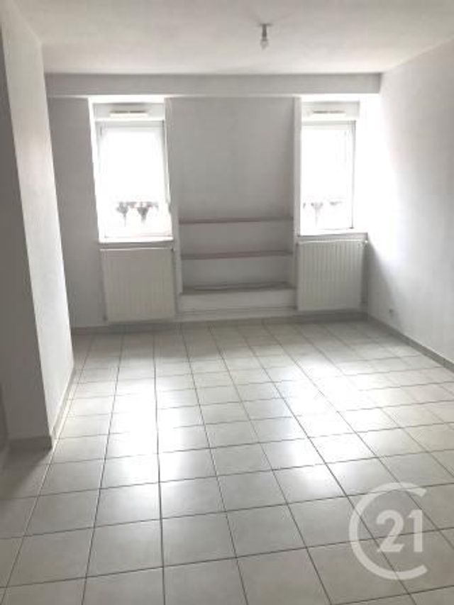 Appartement F2 à louer - 2 pièces - 43.0 m2 - VERDUN - 55 - LORRAINE - Century 21 L'Immobilière Saint Paul