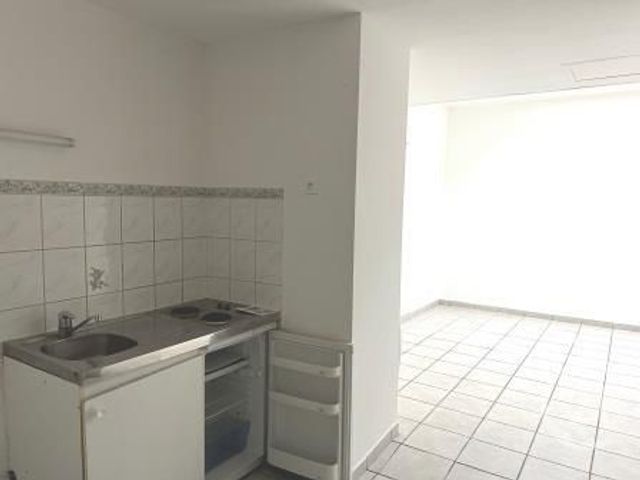 Appartement F2 à louer - 2 pièces - 40.47 m2 - VERDUN - 55 - LORRAINE - Century 21 L'Immobilière Saint Paul